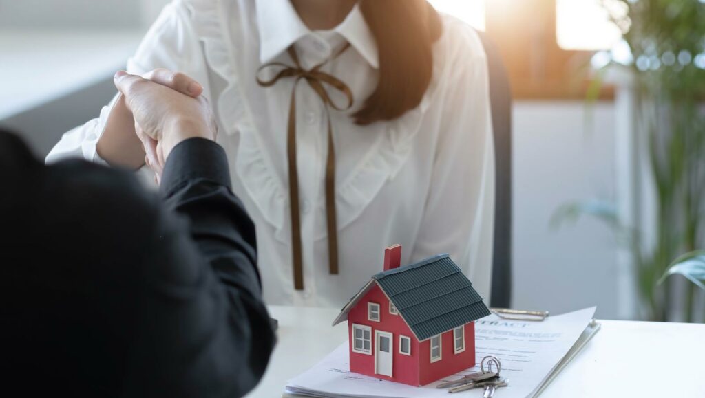 Buying a Home? Here’s How a Real Estate Lawyer Helps