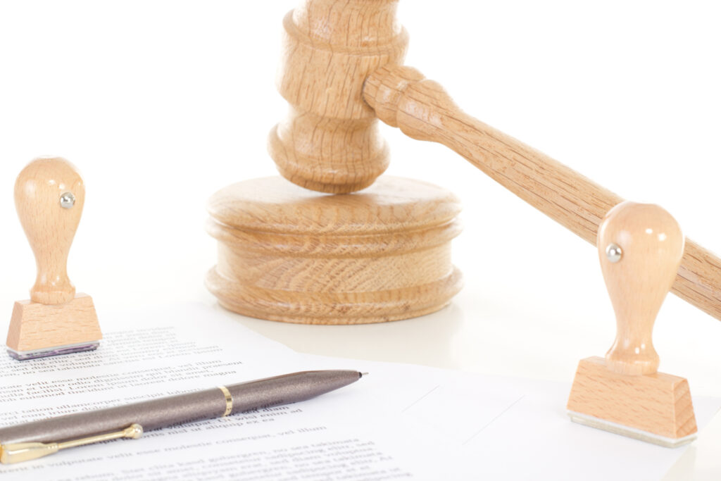 Can Home Sellers Sue for Damages if a Contract is Breached? 